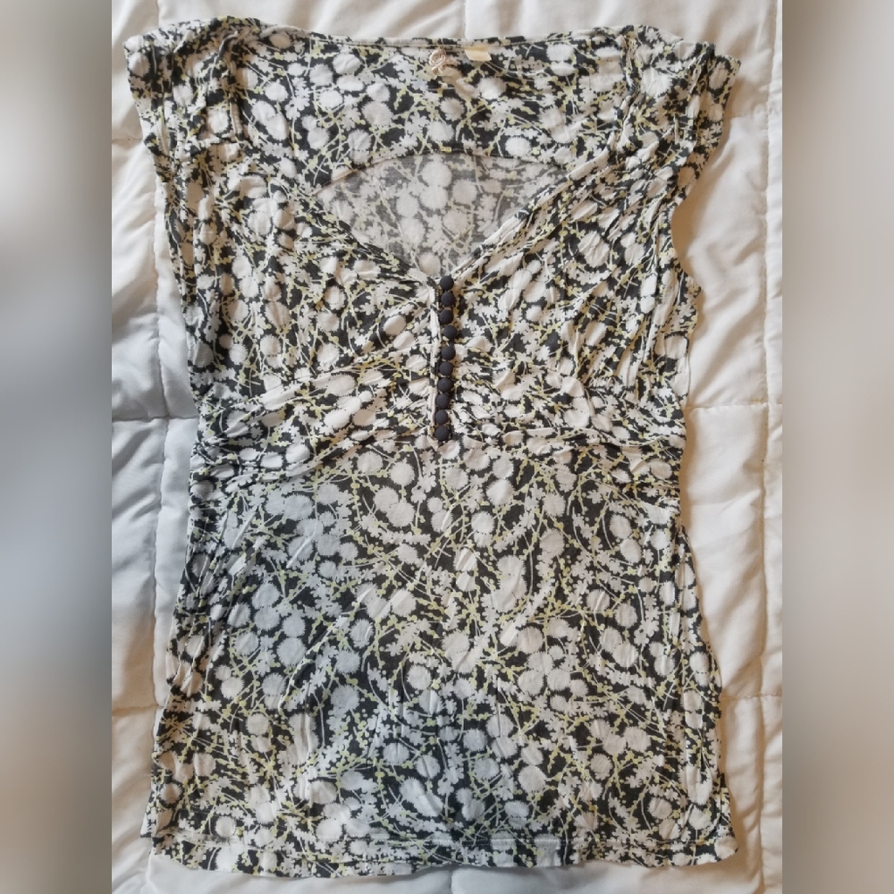 ( anthropologie brand) maeve dandelion top